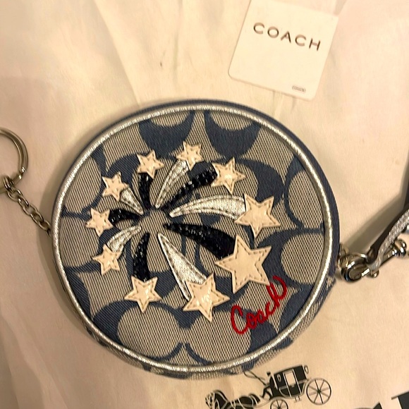 Coach Coin Case - Picture 2 of 7